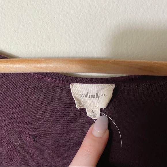 Aritzia | Wilfred Plum Pocket Tee - Picture 3 of 4